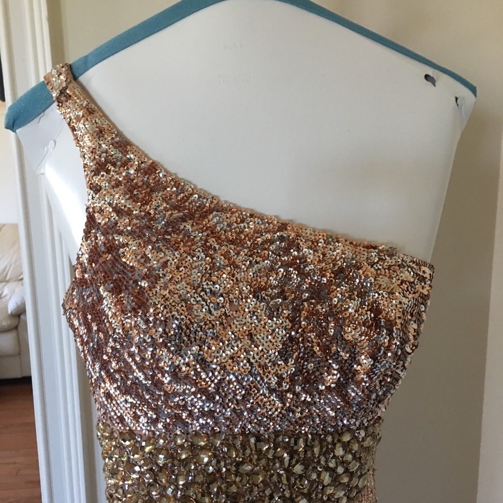 💖 a beautiful Sherry Hill prom dress 👗 - Picture 4 of 8